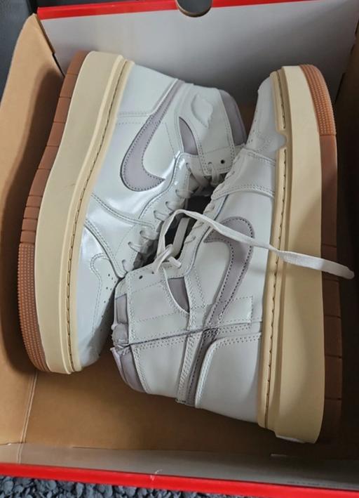 Buy & Sell Kexbrough Barnsley - Photos for Nike air jordans 1 elevated high