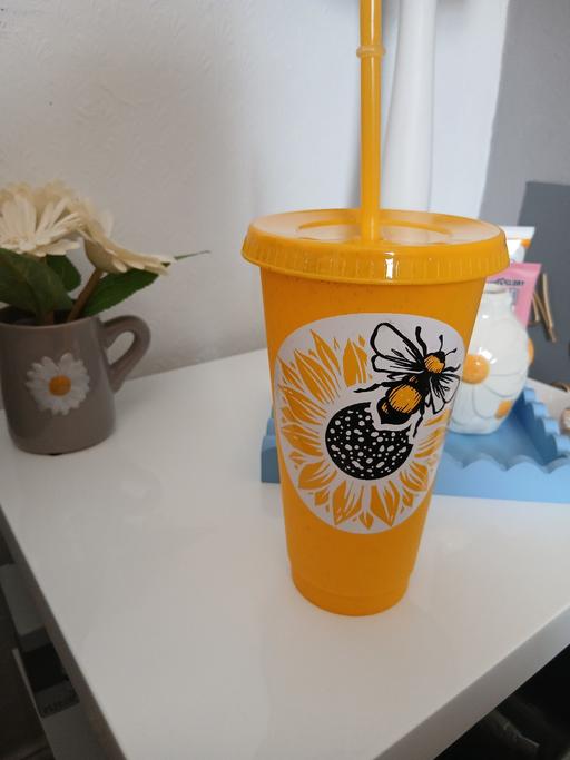 Buy & Sell Greater Manchester Bury - Photos for Bee Drinks Cup New