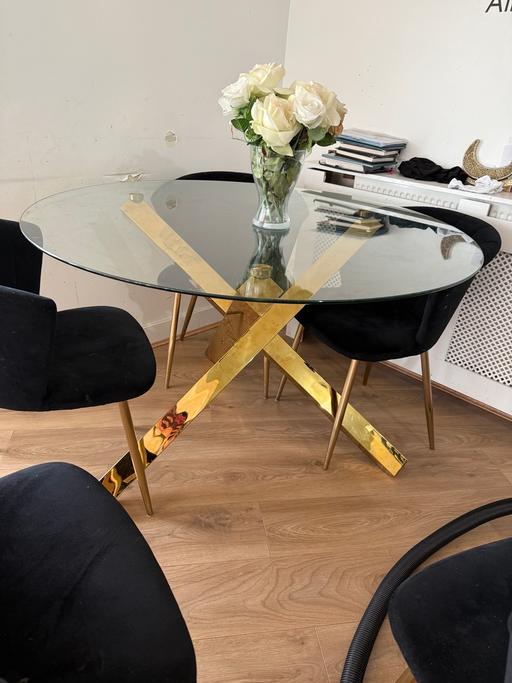 Buy & Sell East London Highams Park - East London - Photos for round 120cm dining table