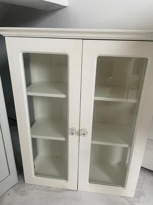 Buy & Sell Sutton Manor Saint Helens - Photos for Small white cabinet with shelves