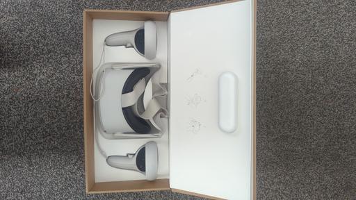 Buy & Sell Hull The Avenues - Hull - Photos for Meta Quest 2 - 128GB VR Headset. Condition A