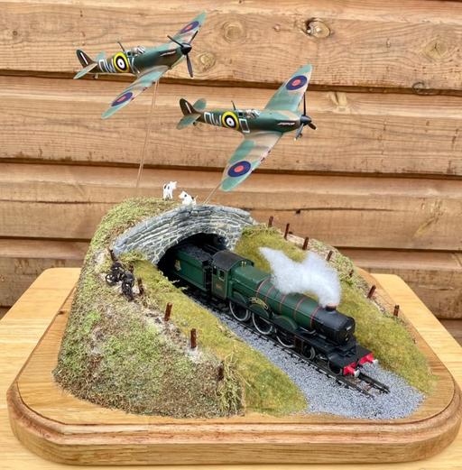 Buy & Sell Worcestershire Wychavon - Photos for Spitfire and locomotive Handmade Diorama
