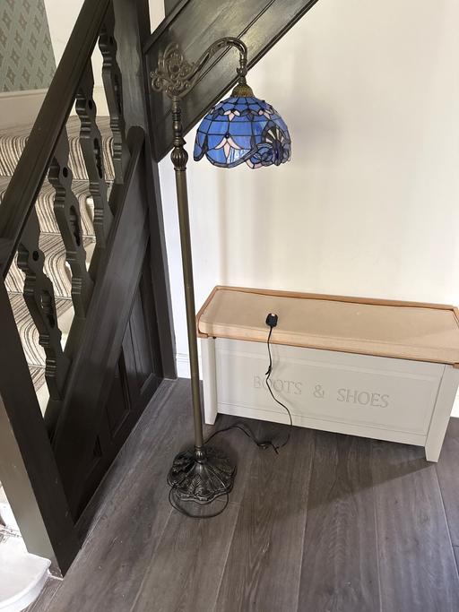 Buy & Sell East London Wanstead - East London - Photos for Stained glass floor lamp retailed 180