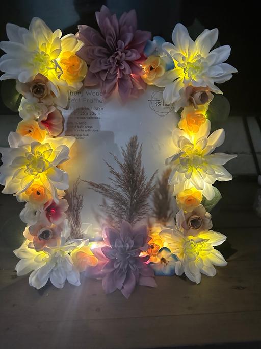 Buy & Sell Kent Dartford - Photos for Gorgeous 3D floral 10x8 picture and lights