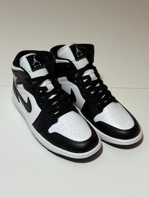 Buy & Sell Burroughs, The North West London - Photos for Nike Jordan 1 Mid Panda - UK 8