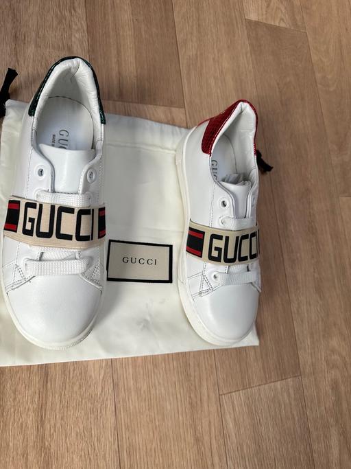 Buy & Sell Winthorpe Newark and Sherwood - Photos for New white unisex Gucci trainers size 31