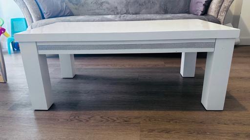 Buy & Sell East London Westferry - East London - Photos for White Coffee Table