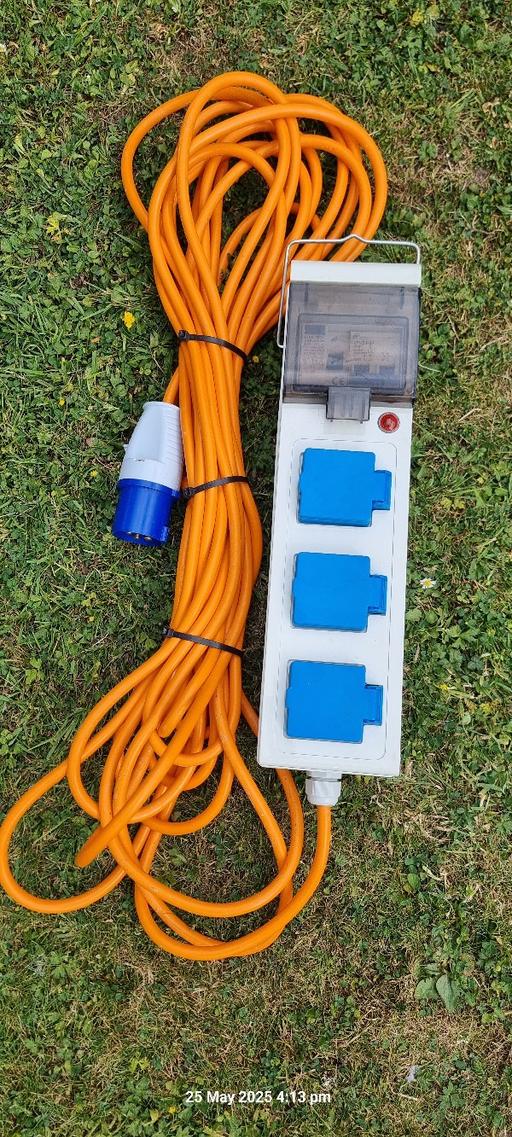 Buy & Sell Ewloe Flintshire - Wales - Photos for electric hook up/extension 3 socket 14 meters