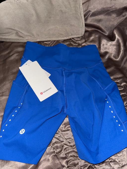 Buy & Sell Battersea South West London - Photos for Lulu Lemon fast and free shorts