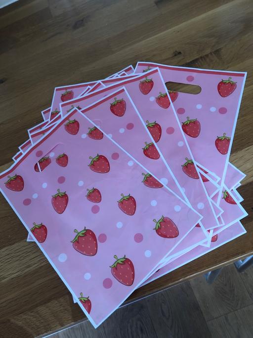 Buy & Sell Hertfordshire Broxbourne - Photos for 20 PARTY BAGS