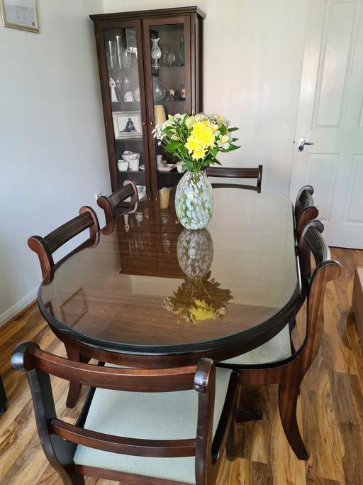 Buy & Sell West Midlands Sandwell - Photos for Dinning table and 6 chairs