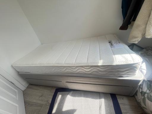 Buy & Sell South East London Brockley - South East London - Photos for Single bed with draws and mattress