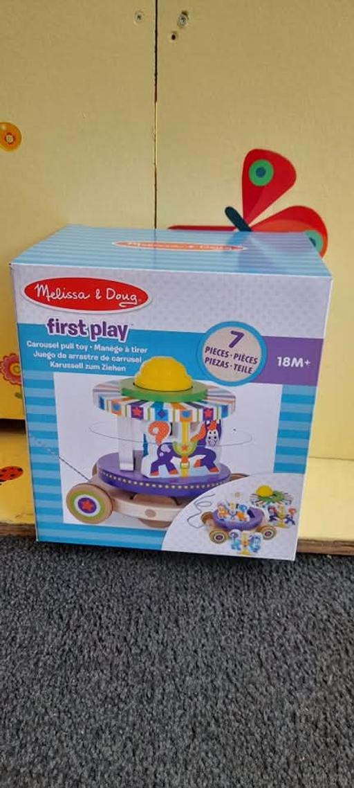 Buy & Sell Westcliff-on-Sea Southend-on-Sea - Photos for Melissa and Doug first play carousel pull toy
