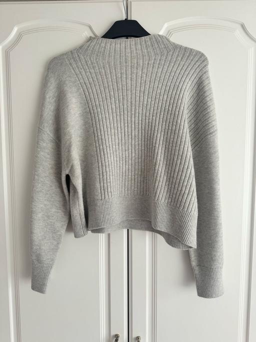 Buy & Sell Woodcross Wolverhampton - Photos for RIVER ISLAND JUMPER