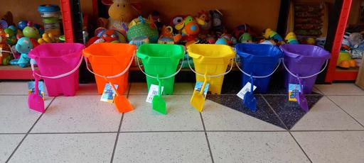 Buy & Sell Essex Southend-on-Sea - Photos for Hoot Castle Bucket And Spade