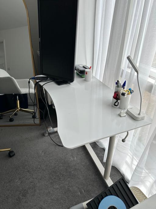 Buy & Sell Isle of Wight Guernsey - Photos for Adjustable desk
