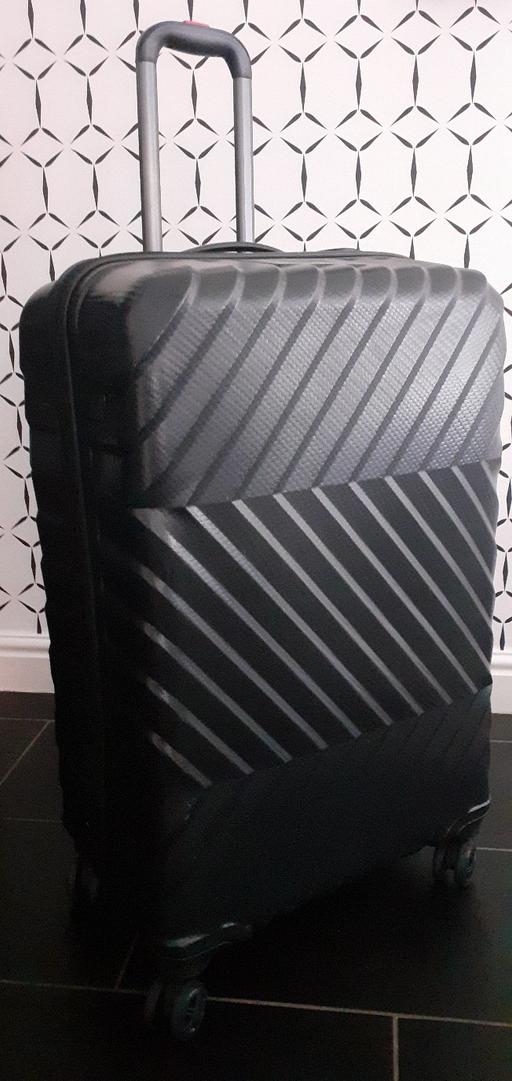 Buy & Sell West Midlands Walsall - Photos for suitcase hardshell 4 wheels new