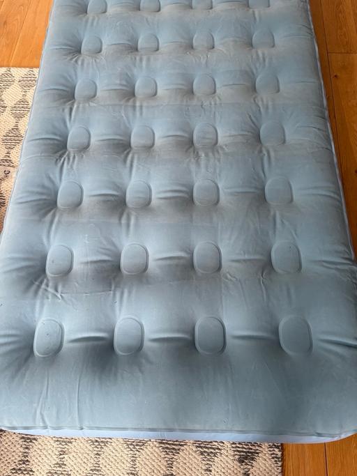 Buy & Sell East London Bethnal Green - East London - Photos for Blow up mattress.