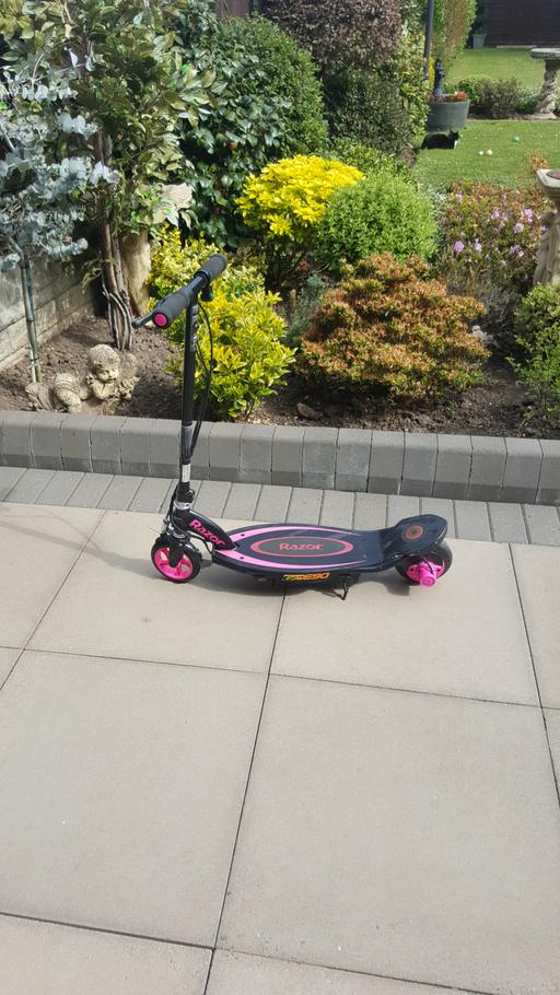 Buy & Sell West Midlands Dudley - Photos for razor power core e90 electric scooter