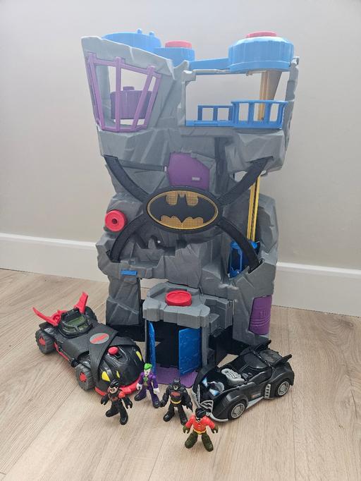 Buy & Sell Hertfordshire Dacorum - Photos for Imaginext Batman Tower & Cars