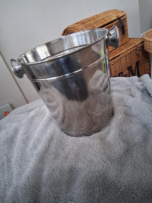 Buy & Sell Staffordshire Lichfield - Photos for ice bucket