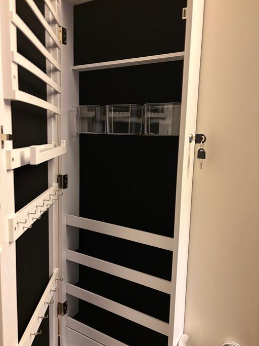 Buy & Sell Surrey Runnymede - Photos for Jewellery cabinet