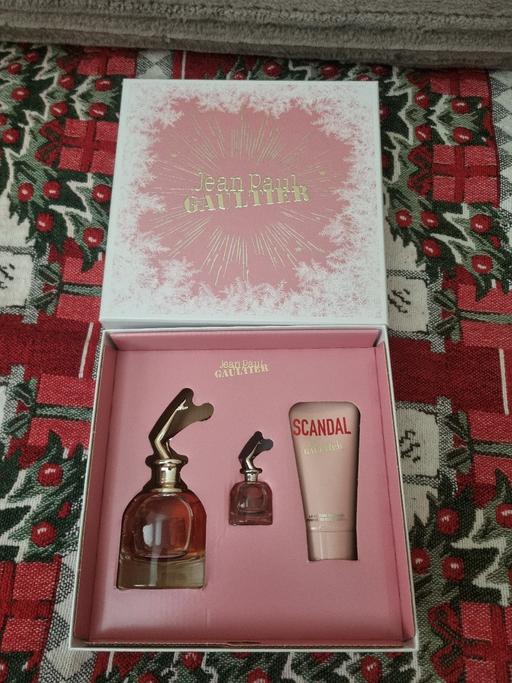 Buy & Sell Grangemouth Falkirk - Photos for perfume