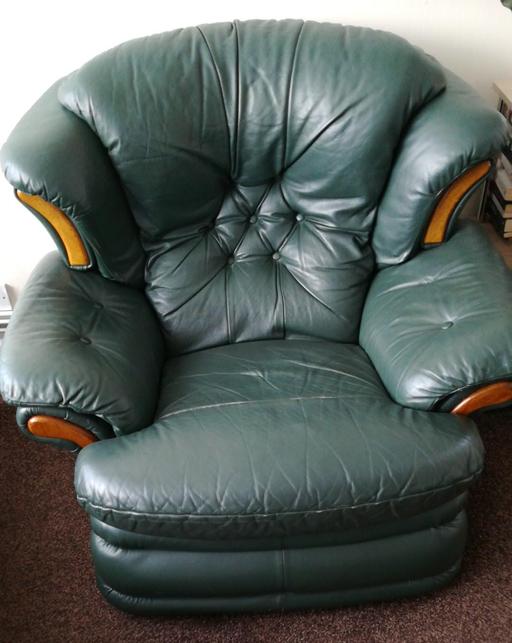 Buy & Sell Bedfordshire Luton - Photos for GREEN LEATHER ARMCHAIR