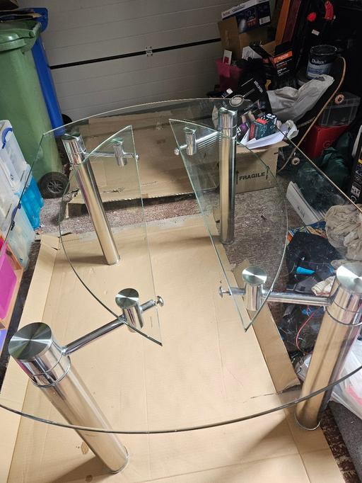 Buy & Sell Bracknell Forest Newell Green - Bracknell Forest - Photos for Glass dining table