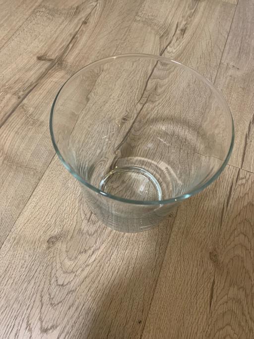 Buy & Sell East London Whitechapel - East London - Photos for Glass vase. Good condition