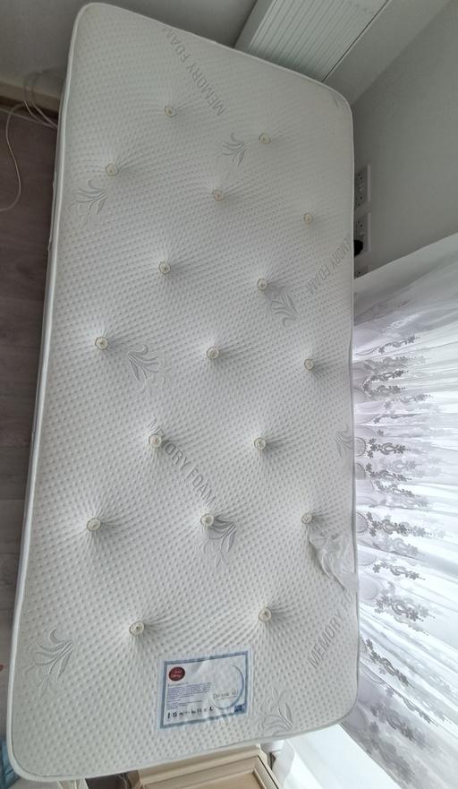 Buy & Sell Hertfordshire Broxbourne - Photos for Single Mattress – Like New – Hybrid Spring