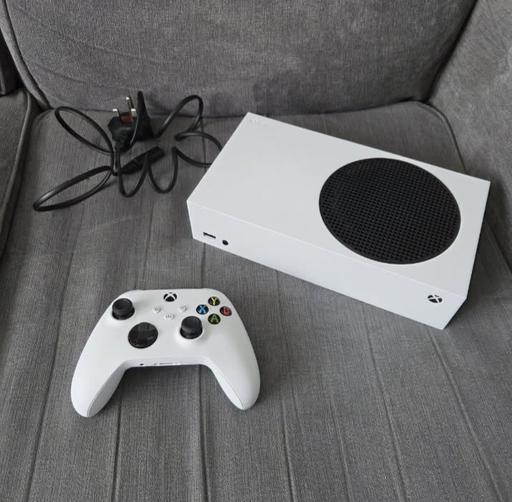 Buy & Sell West Midlands Birmingham - Photos for xbox series s 512gb with leads controllor