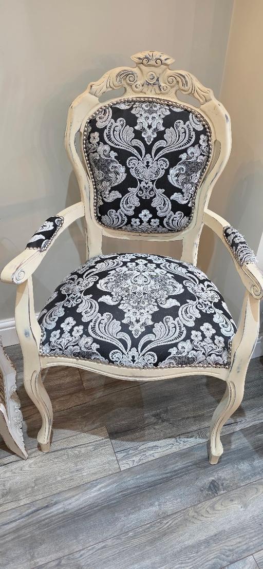 Buy & Sell Staffordshire Tamworth - Photos for Shabby chic chair in damask
