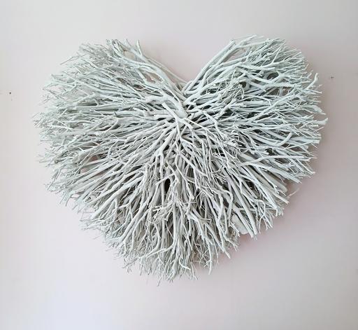 Buy & Sell Dudley Town Centre Dudley - Photos for EXTRA LARGE WHITE TWIG HEART WALL HEART