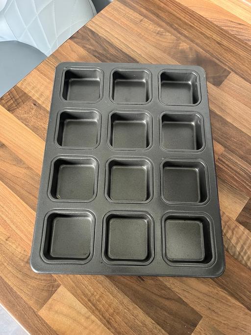 Buy & Sell Kent Medway - Kent - Photos for Heavy duty brownie pan