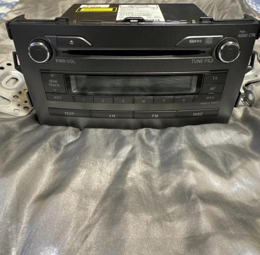 Vehicles West Midlands Birmingham - Photos for Toyota Auris CD radio head