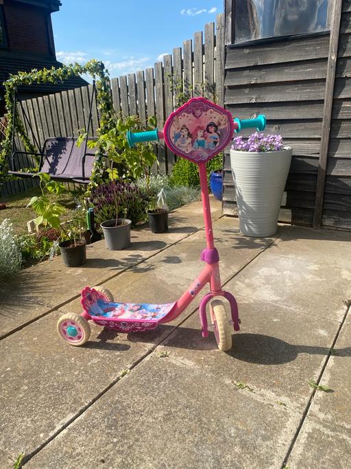 Buy & Sell South Yorkshire Rotherham - Photos for Disney princess scooter 3-5 yrs
