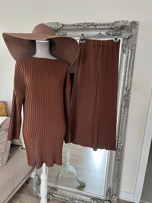 Buy & Sell Surrey Elmbridge - Photos for Co ord pleated design