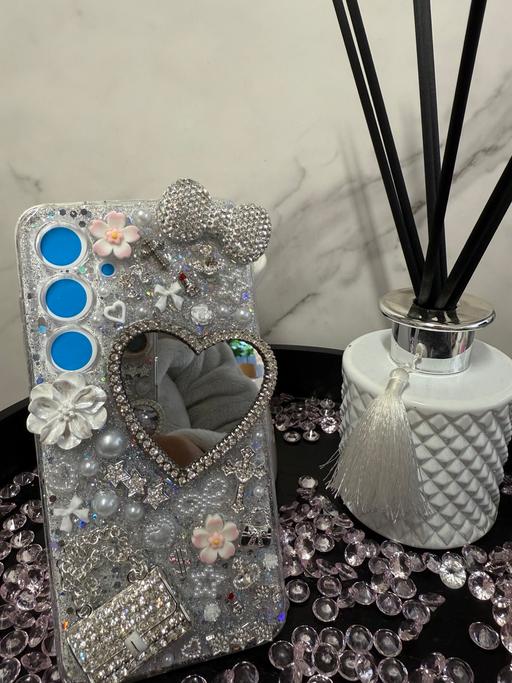Buy & Sell South West London Merton - Photos for Silver junk charm phone case
