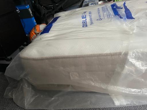 Buy & Sell North London Enfield - Photos for Double Mattress