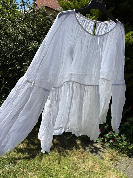Buy & Sell Earlsheaton Kirklees - Photos for M & S limited Edition Floaty Top 18