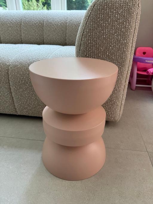 Buy & Sell Surrey Reigate and Banstead - Photos for Memphis inspired side table