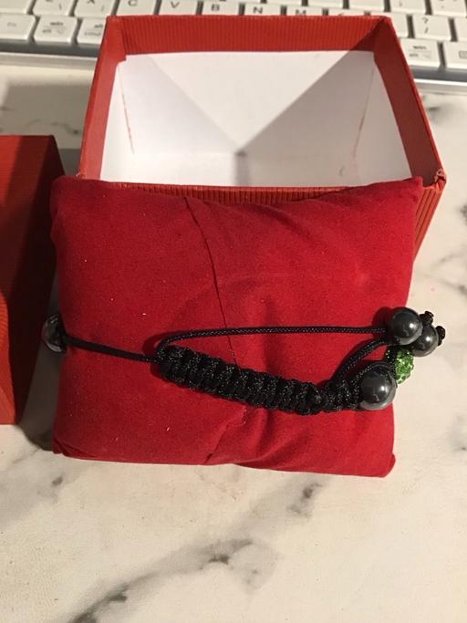 Buy & Sell Surrey Reigate and Banstead - Photos for Adjustable Bauble Bracelet
