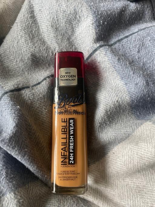 Buy & Sell West Midlands Walsall - Photos for New L’Oréal invisible foundation hazelnut