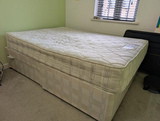 Buy & Sell Bedfordshire Central Bedfordshire - Photos for Double divan bed and mattress