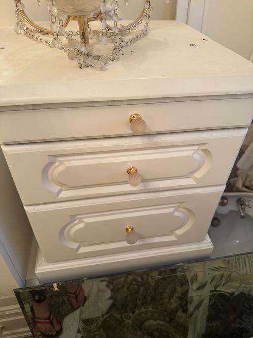 Buy & Sell East London Beckton - East London - Photos for bedside table