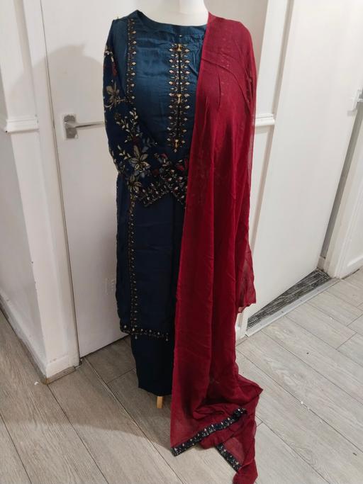 Buy & Sell Lees Oldham - Photos for asian dress