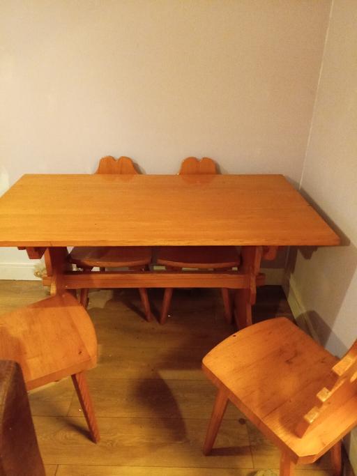 Buy & Sell West Yorkshire Wakefield - Photos for Vintage 1920's table with 4 chairs