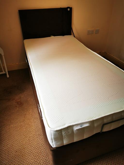 Buy & Sell West Yorkshire Leeds - Photos for electric adjustable bed
