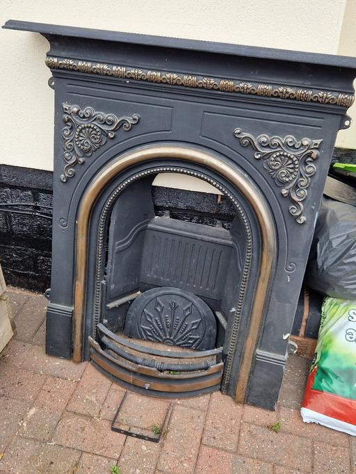 Buy & Sell West London Hillingdon - Photos for Cast iron fireplace